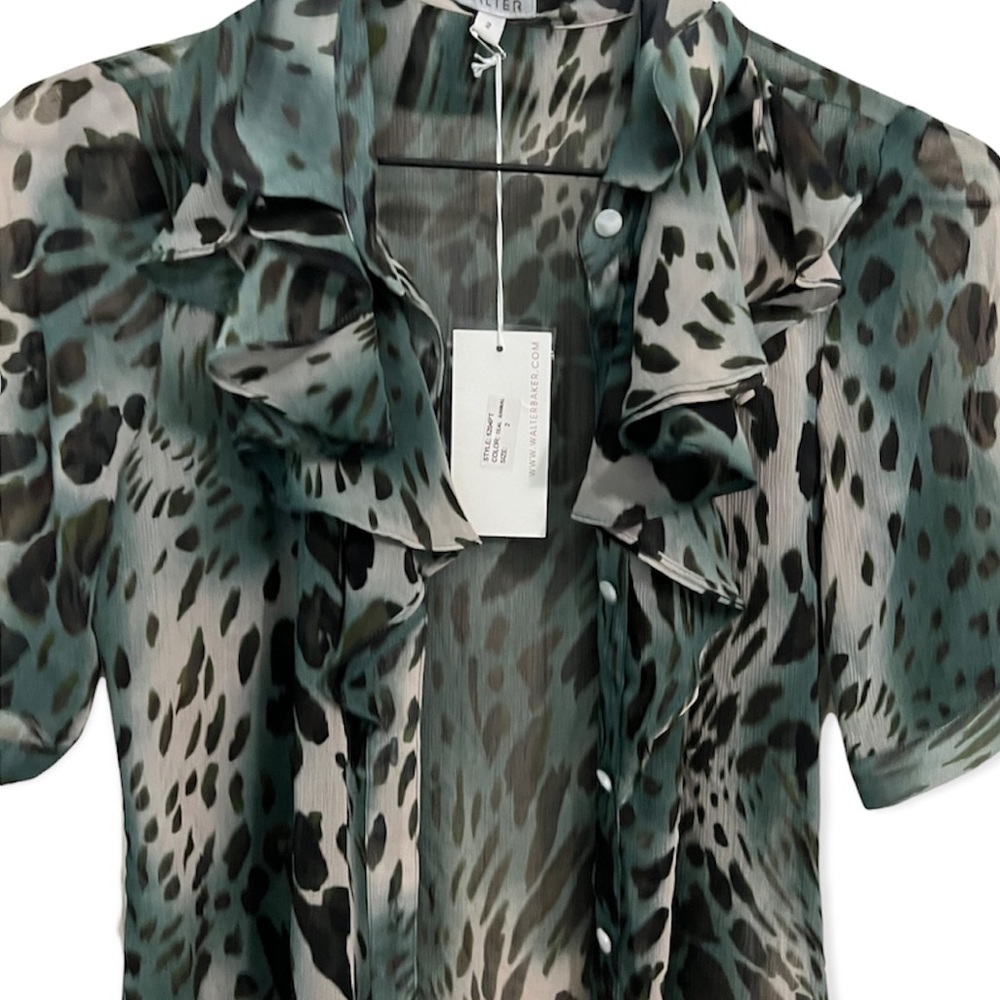 Walter Baker Women’s Animal Print Blouse Size 2 NWT